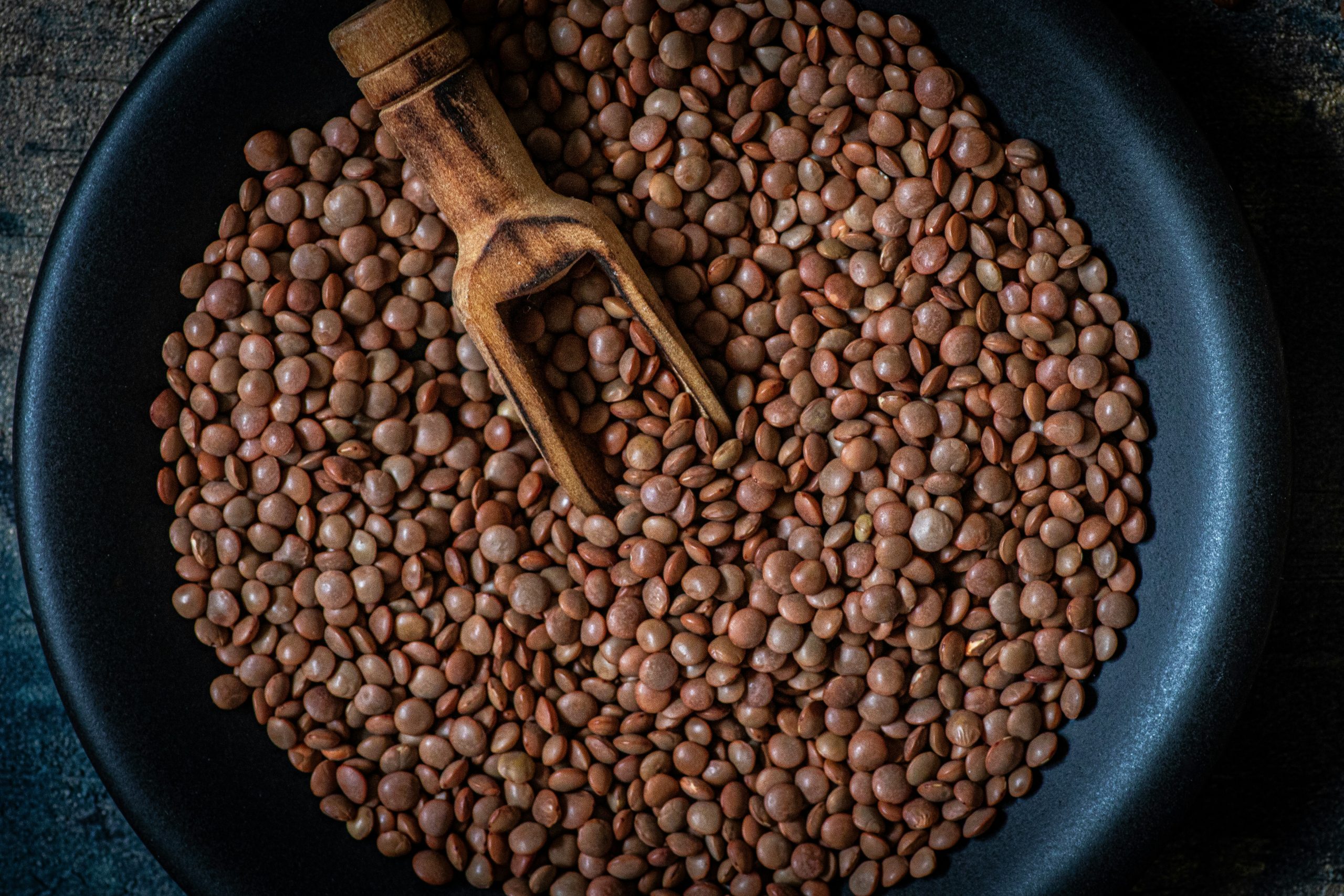 Are lentils, being very rich in protein and fiber, particularly effective at stabilizing blood sugar for people with diabetes?