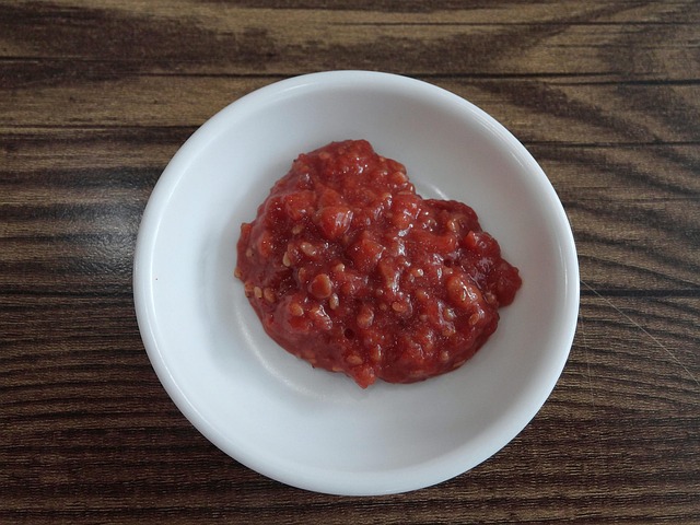 Since Ssamjang is made from soybean paste and vegetables, is it okay for people with diabetes to add a generous amount when eating meat?