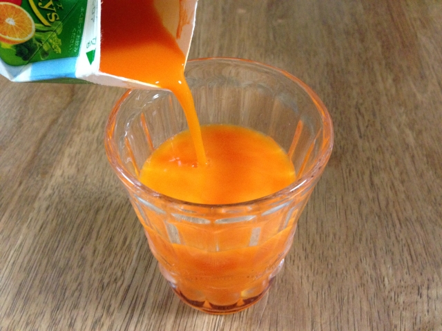 Is juice made from ground fruit helpful for blood sugar management?